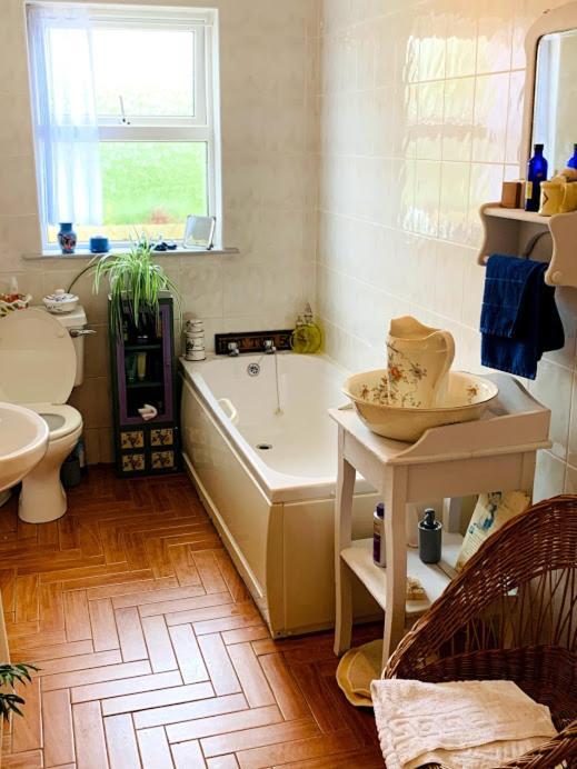Lakeview House B&B Baylet Екстериор снимка